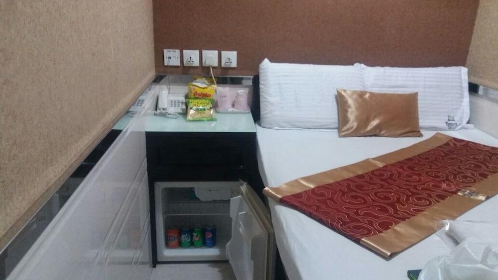 Temple Street Hotel Kaulung Kültér fotó