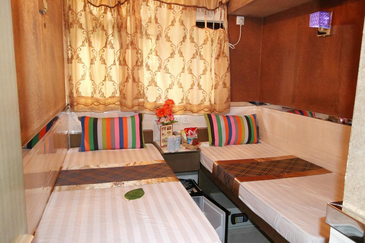 Temple Street Hotel Kaulung Kültér fotó