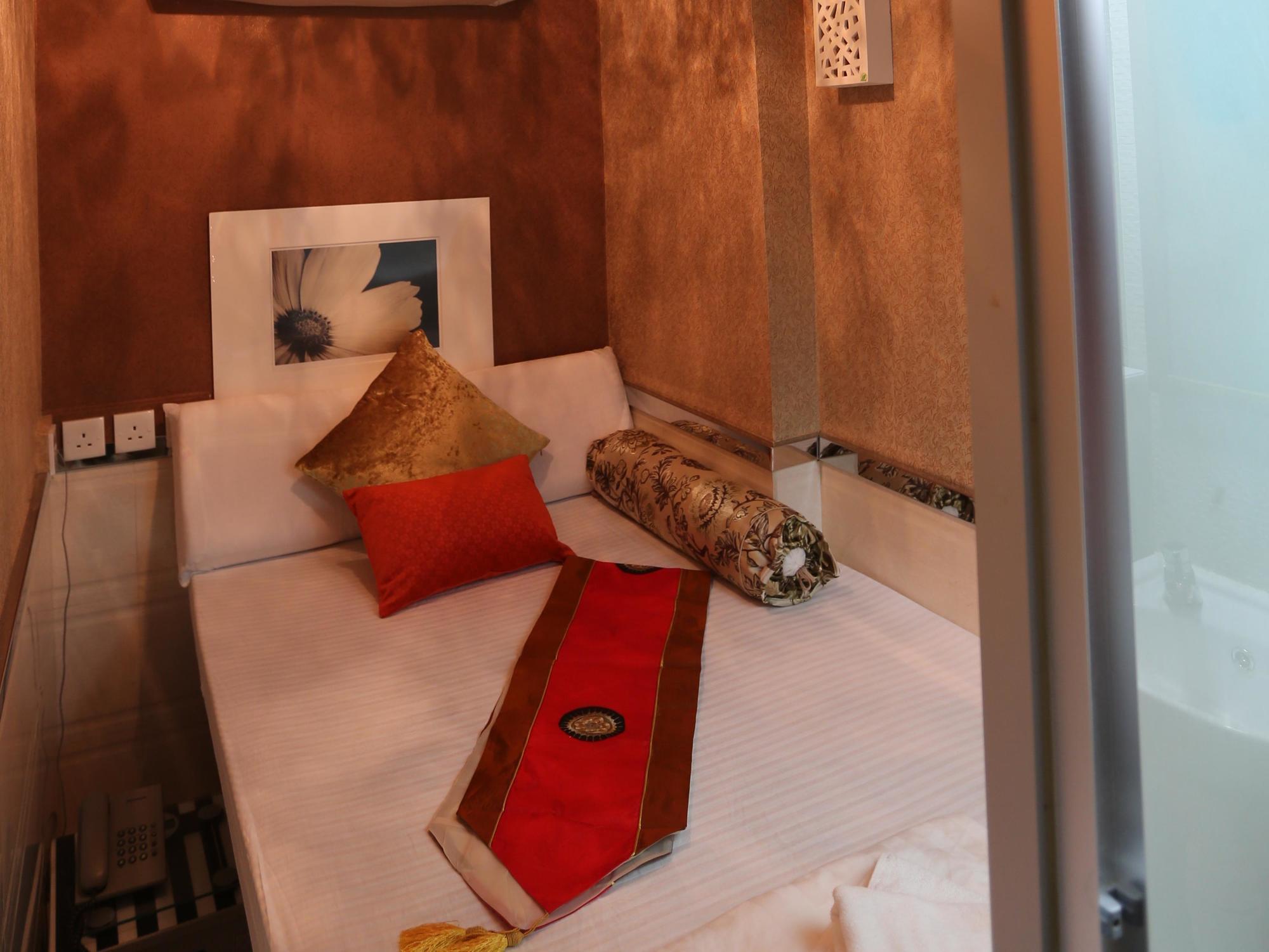 Temple Street Hotel Kaulung Kültér fotó