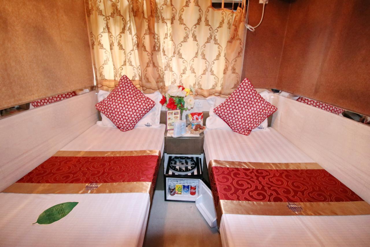 Temple Street Hotel Kaulung Kültér fotó