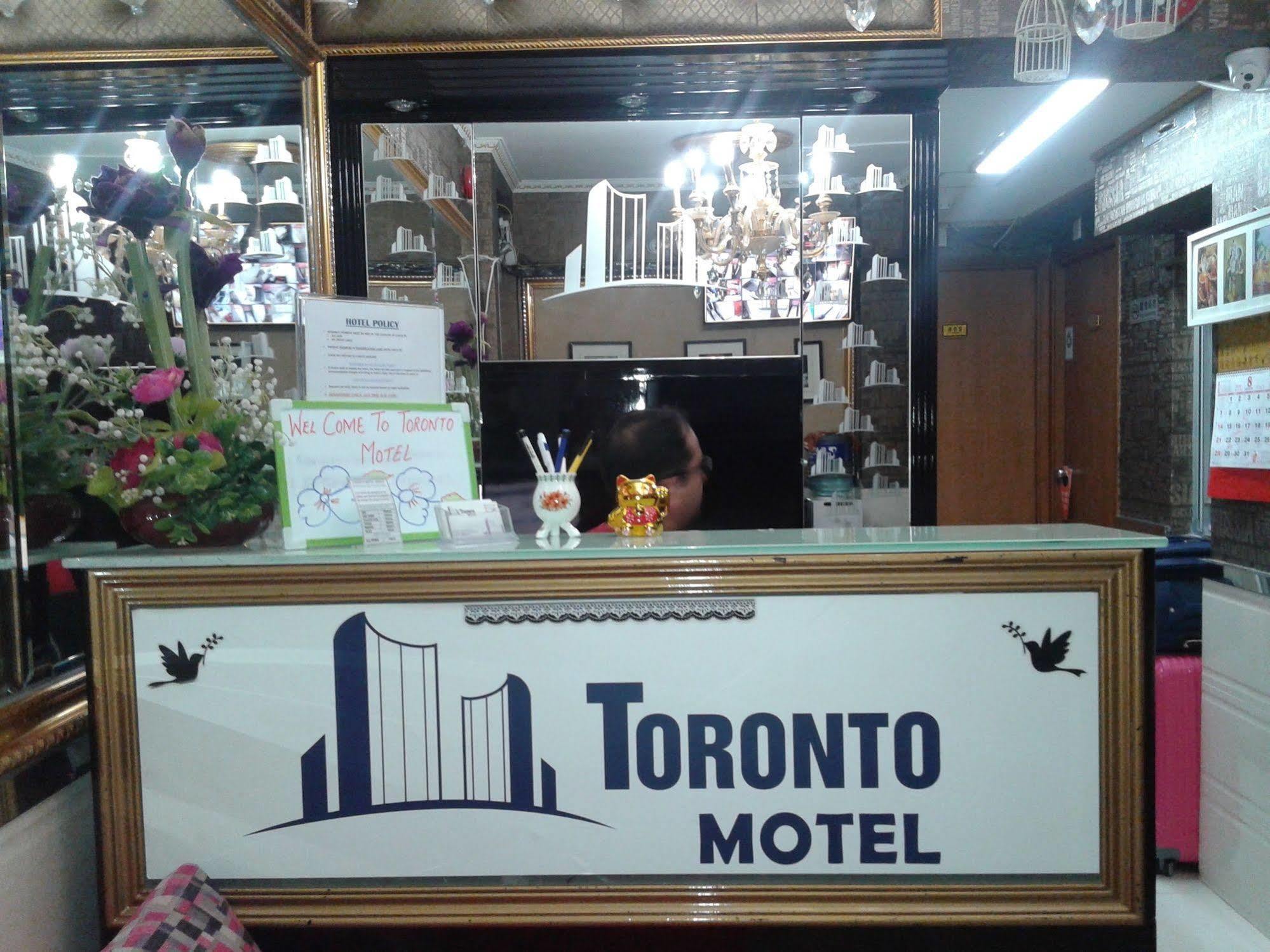 Temple Street Hotel Kaulung Kültér fotó